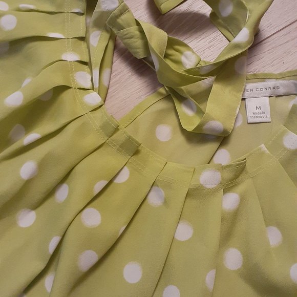LC Lauren Conrad green polkadot tie back short sleeve top M - Picture 2 of 4